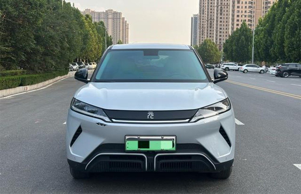 imgi_3_byd(1) Yuan UP 2026 Model, 301KM Leading Edition – Factory Price From China | Import Chinese Cars Qatar - Image 1