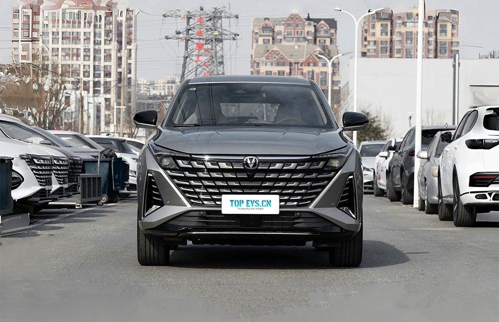 imgi_3_1_3(55) Changan UNI-Z PHEV 2026 – China Export Vehicle | Chinese Car Export Qatar - Image 1